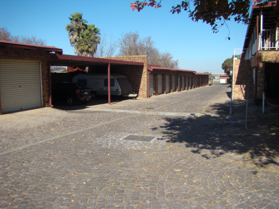 Photo of beautifully
            arranged food